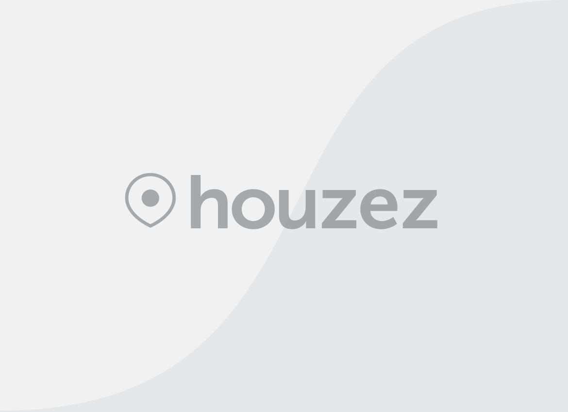 Imóvel Comercial de 360m² com Armazenamento e Mezanino