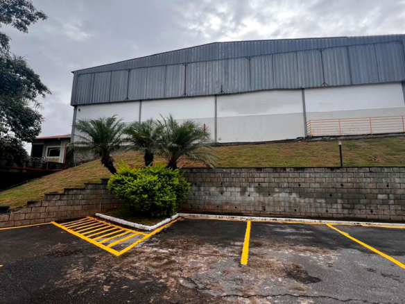 Galpão – Arvoredo 2º Seção – Contagem – Próximo ao Shopping Cabral