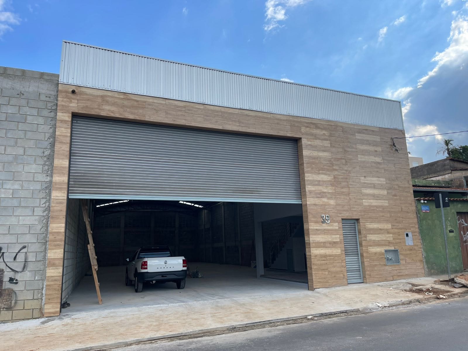 1d35072b-4cf5-4505-b3a3-b51c52236c9f GALPÃO 360M² AO LADO DA PRATIQUE BAIRRO STª MARIA