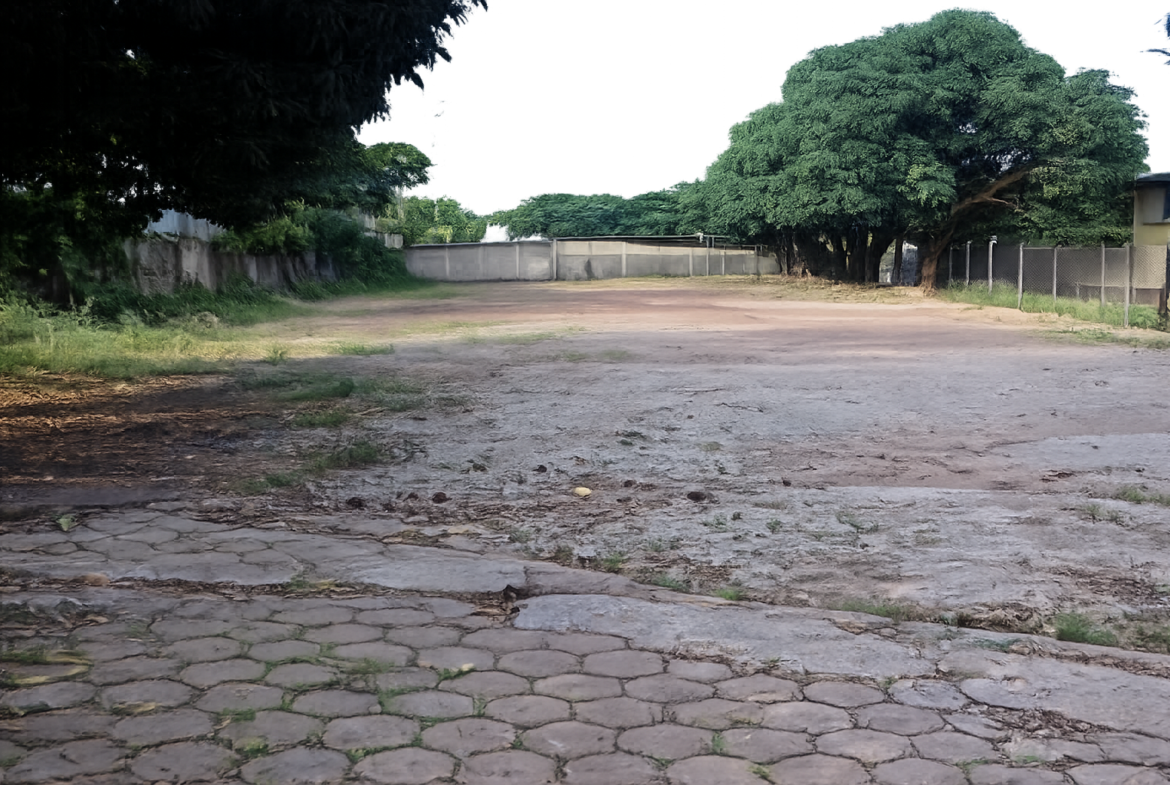 Área Industrial para Alugar em Contagem | 6.500m² | Cidade Industrial | Fácil Acesso para Carretas e Bitrens