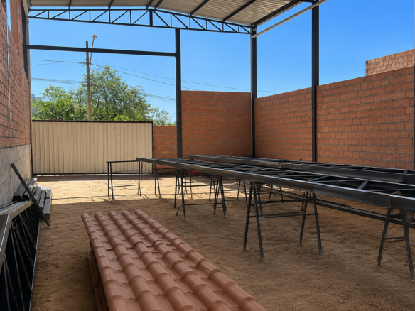 Galpão Novo à Venda ou Locação em Betim – 200m² no Monte Verde