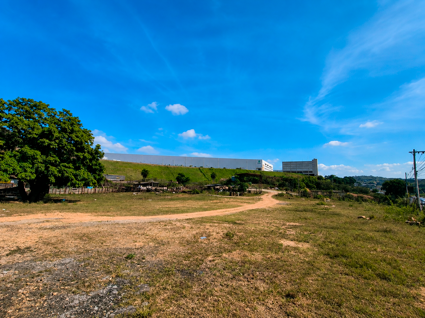 Terreno Industrial para Venda em Betim – 24.000m² Próximo à BR-381, Ideal para Condomínio Logístico