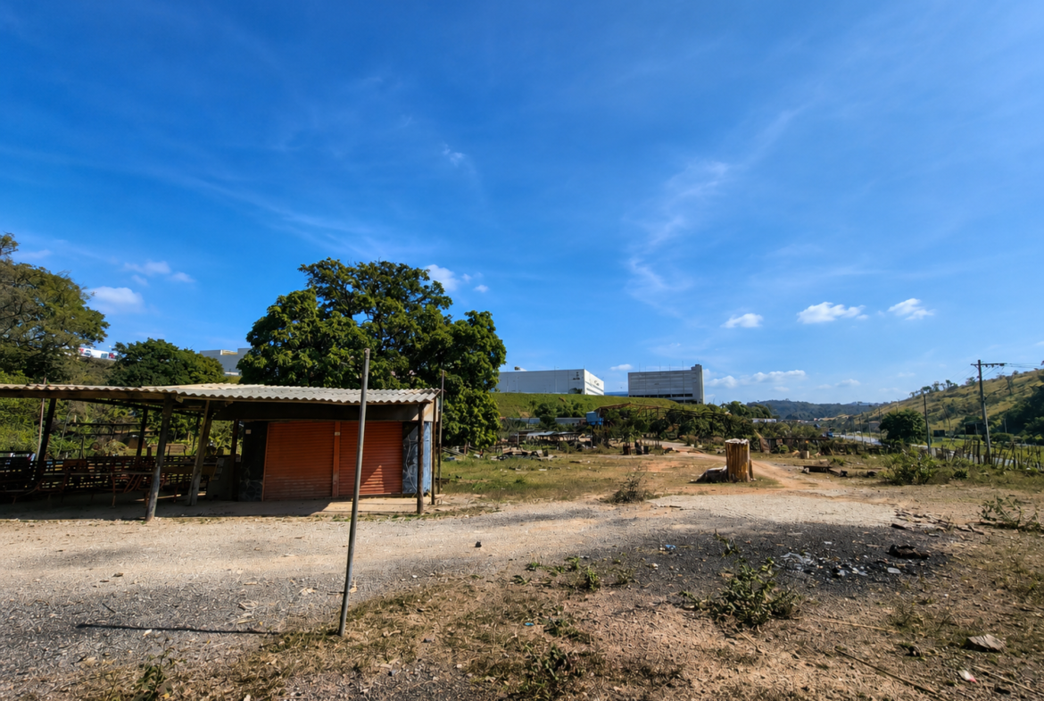Terreno Industrial para Venda em Betim – 24.000m² Próximo à BR-381, Ideal para Condomínio Logístico